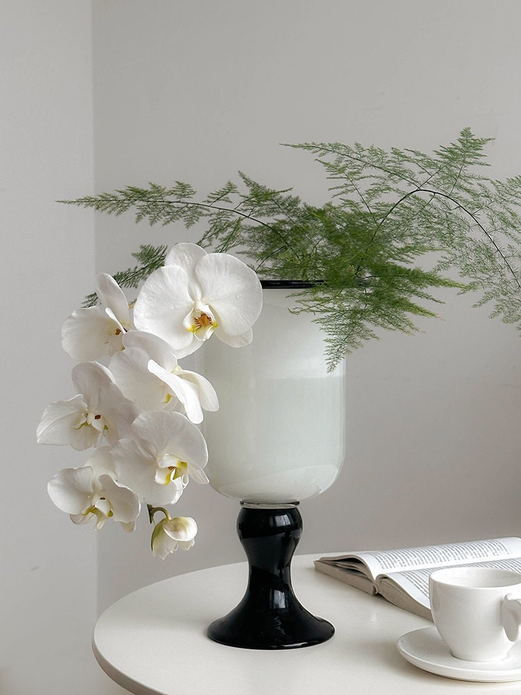Elegance Glass Flower Vase-2