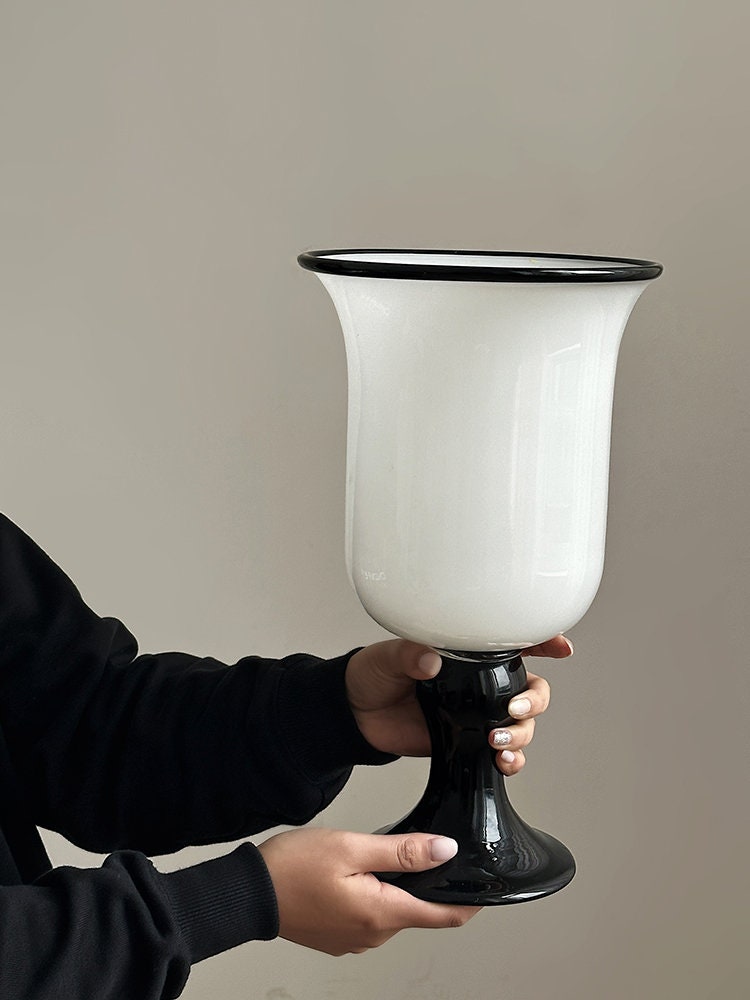 Elegance Glass Flower Vase-3